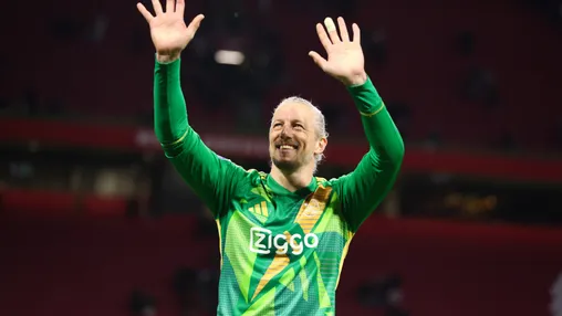 Ajax en Pasveer vinden elkaar in nieuw contract; doelman één seizoen langer Ajacied