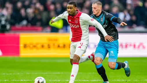 De Boer ziet wat er nodig is bij jeugdspelers van Ajax: 'Hij is daar een exponent van'