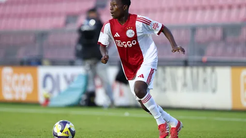 Genieten van Bounida, experiment Van de Pavert en Jetten leeft op bij dominant Jong Ajax