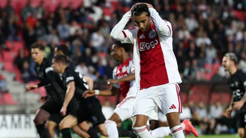 Bounida wacht op kans: 'Heitinga wil dat ik bij Jong Ajax wekelijks de beste ben'