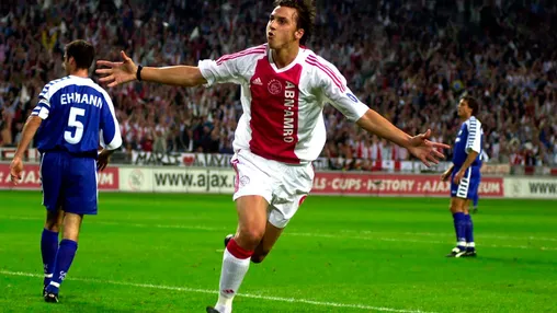 Rondom Ajax: Ibrahimovic mist Amsterdam en waagt een woordje Nederlands