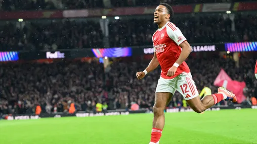 Buitenland: Timber in actie met koploper Arsenal, Gravenberch gaat op bezoek bij Kudus