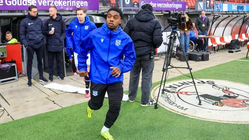 Treurig nieuws voor Ajax-huurling: Van Axel Dongen opnieuw geblesseerd