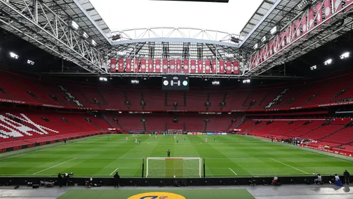 KNVB wil Ajax scenario voorkomen: 'Je kan met de Europese play-offs het thuisrecht verliezen'