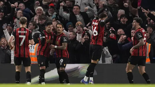 Buitenland: Kluivert gaat voor Champions League-ticket met Bournemouth