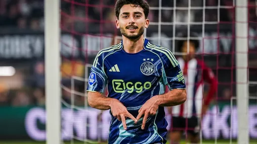 Geruchtenmolen: 'Drie clubs willen Moro tijdelijk onderkomen bieden'