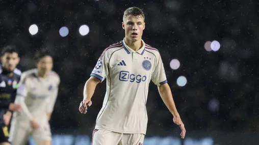 Column: 'Je mag Steur (nog) niet met Frenkie de Jong vergelijken, maar ik ben verliefd op beiden'