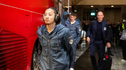 'Fitz-Jim wil ondanks interesse Swansea City en clubs Eredivisie bij Ajax blijven'