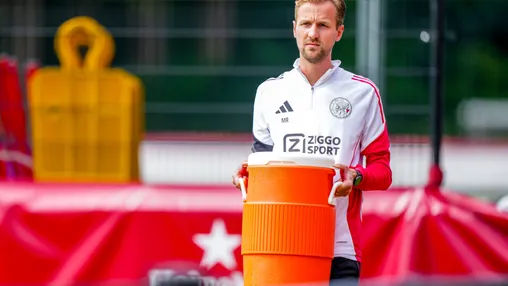 Redegeld begeleidt Ajacieden tijdens ramadan: 'Dat maakt het zwaar'