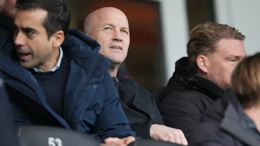 Jansen ziet ‘geweldige optie’ voor trainersfunctie Ajax: ‘Voetbalvisie neigt naar die van Adriaanse’