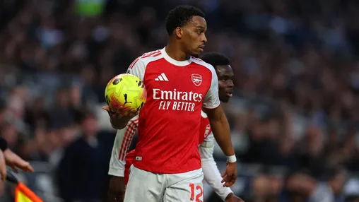 Buitenland: Arsenal moet het zonder Timber doen in megabelangrijke wedstrijd
