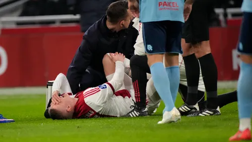 Zinchenko voelt zich schuldig tegenover Ajax: 'Ik begon me weer gelukkig te voelen'