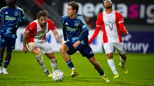 Jong Ajax laat kansen onbenut en houdt punt over aan uitduel met FC Emmen
