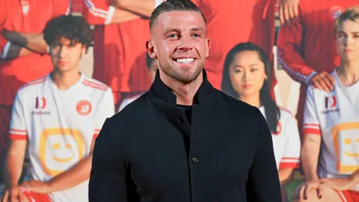 Alderweireld ziet Ajax worstelen en vraagt zich af: ‘Wie pakt de verantwoordelijkheid?’