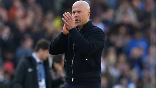 Ajax zoekt nieuwe trainer: 'Publiek geheim dat Cruijff erg gecharmeerd is van Slot en Ten Hag'