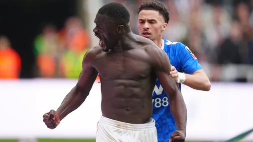 Buitenland: Hato wacht topaffiche in Premier League, Brobbey in actie met Sunderland