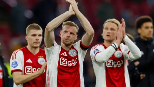 Ajax strijdt in slotfase van het seizoen om kostbare plek op televisieranglijst