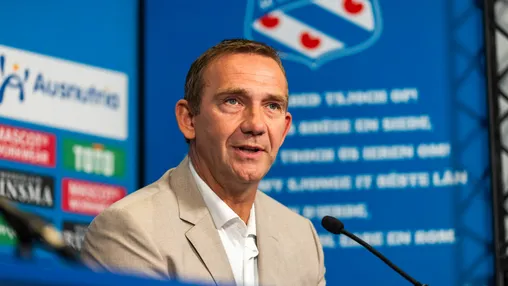 Heerenveen-directeur vol vertrouwen: 'sc Heerenveen eindigt boven Ajax'