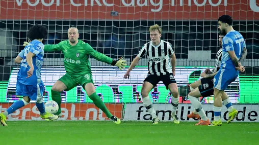 Heracles Almelo en FC Utrecht delen punten tijdens vijfhonderdste profwedstrijd Pasveer