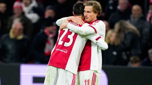 Berghuis en Godts in Team van de Week: 'Het zag er allemaal heel "Ajax" uit wat hij deed'