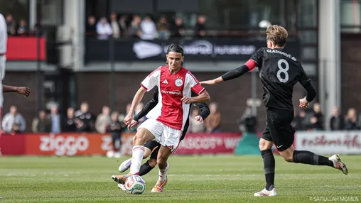 Captain Ajax O17 wijt nederlaag niet aan onderschatting: 'Het lag aan de intensiteit'