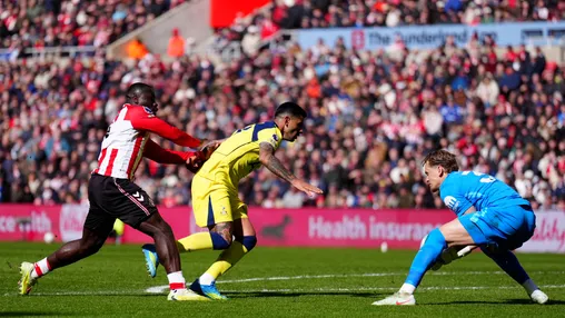 Naar verluidt: 'Bayern München toont interesse in Sunderland-revelatie Brobbey'