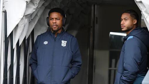 Buitenland: Akpom en Ipswich Town lopen gevoelige tik op in promotiestrijd
