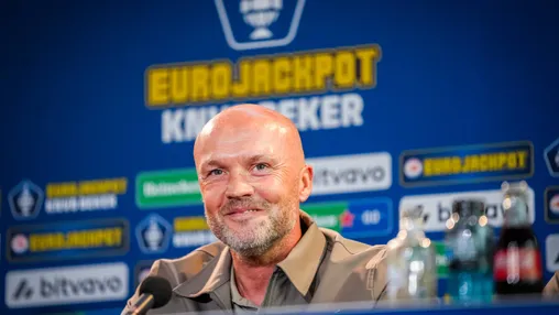 Rondom Ajax: 'Schreuder zou die klus ook aankunnen in de Johan Cruijff ArenA'