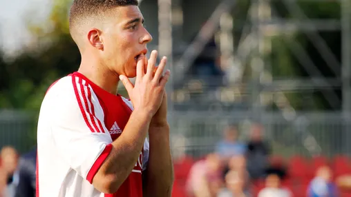 ‘Bij Ajax voelde ik me speciaal’: El Idrissi blikt terug op Ajax-jeugd en bijzondere carrière