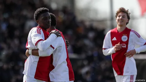 LIVE 12.00 uur | Jeugdteams Ajax strijden om bij te blijven in voorjaarscompetitie