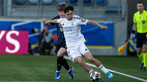 Geruchtenmolen: 'Ajax opnieuw actief op Spaanse markt; club informeert naar jonge back van Real Madrid'