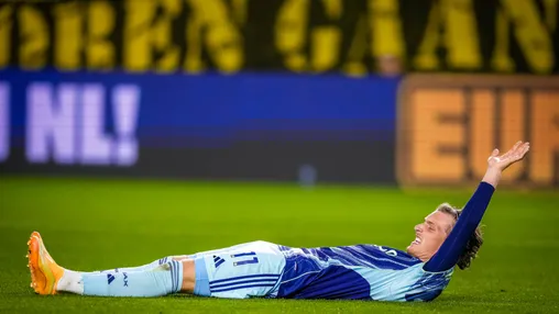 Perez zet vraagtekens bij fitheid Ajax-spelers: 'Godts krijgt kramp tegen NAC'