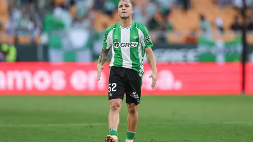 Geruchtenmolen: 'Ajax sluit zich aan bij clubs met interesse in Real Betis-talent'