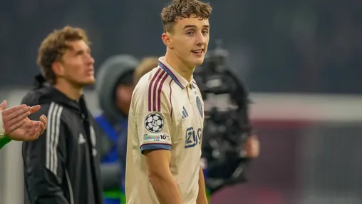 Ajax dreigt Europees ticket mis te lopen: wat kunnen gevolgen zijn op financieel en sportief gebied?