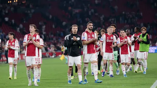 Kranten zagen 'angstig' Ajax tegen PSV: 'Speelden om niet te verliezen, Godts voorkomt blamage'