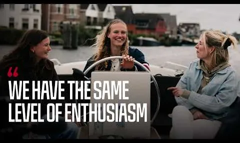 Ajax TV | Kelly x Xanne & Renee: 'Ik ben ook fanatiek, maar zij wint alles' ♥️
