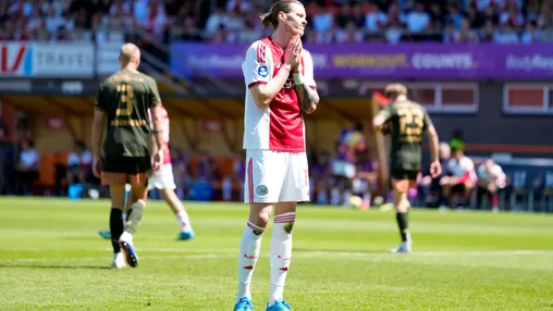Weghorst rekent vooralsnog op vertrek bij Ajax en geeft clubleiding advies