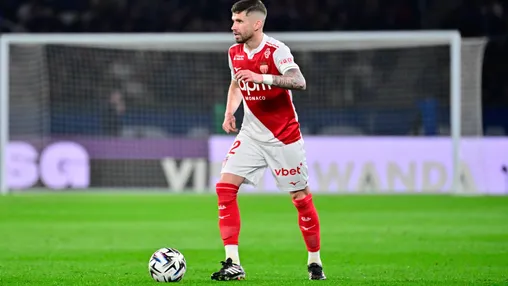 Haalt Ajax met Henrique nieuw wapen in huis? 'Kan vrije trappen nemen à la Roberto Carlos'