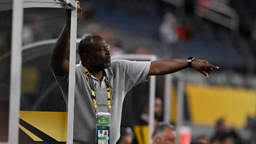 Rondom Ajax: Menzo vindt nieuw avontuur als bestuurder in Ghana