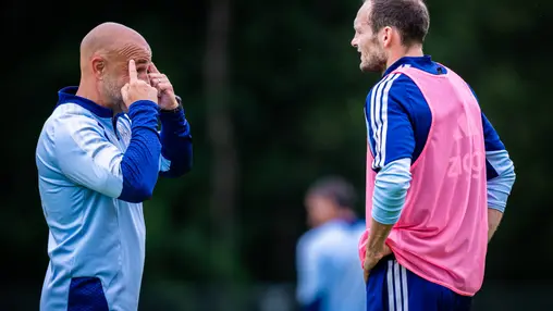 Assistenten Míchel stellen zich voor: 'Op microniveau iedere speler verbeteren'