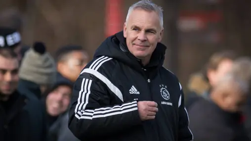 Voormalig jeugdtrainer benaderd voor terugkeer: 'Was sprake dat ik Ajax O19 zou gaan trainen'