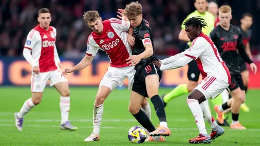Geruchtenmolen: 'Ajax was bereid megasalaris te betalen aan transfertarget Mijnans'