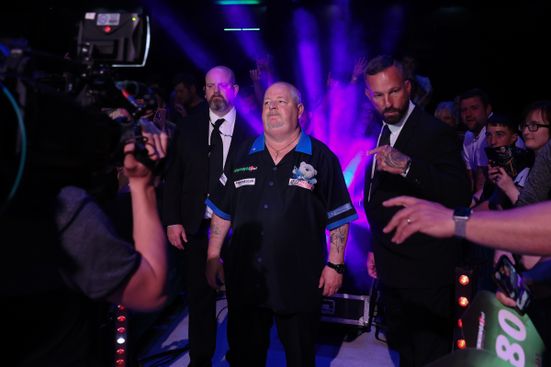 Robert Thornton claims inaugural World Seniors Darts Matchplay title with victory over Phil Taylor in thrilling final
