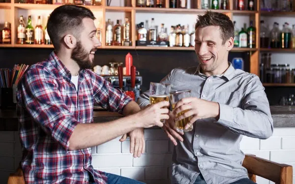 Man drinkt 81 pinten in één weekend: "Het rare is dat ik nadien zelfs geen kater had"