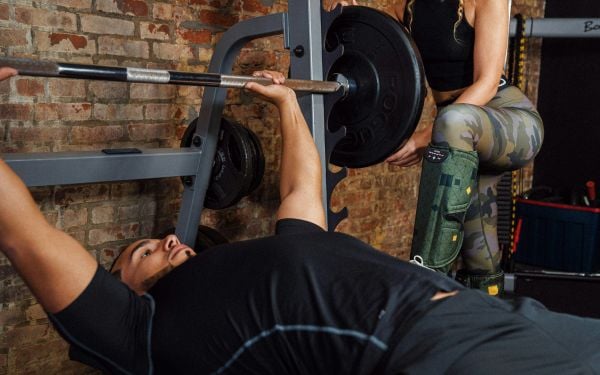 Dit zijn de 5 meest voorkomende fouten bij de bench press