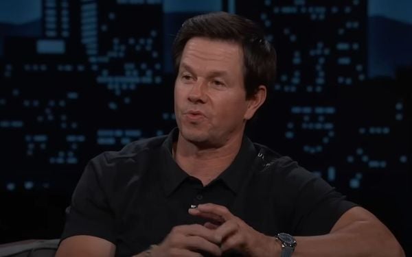 Acteur Mark Wahlberg waagde zich aan 63 (!) uur vasten en toont wat dit met zijn lichaam deed