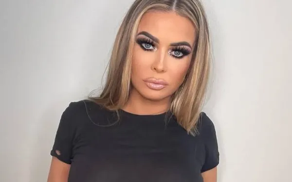Baywatch-babe Carmen Electra viert Pasen én haar verjaardag in gewaagde outfit: "Mooiste vrouw ter wereld!"
