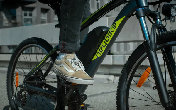 Met deze verborgen kost houden eigenaars van een e-bike onvoldoende rekening: "Extra gewicht is een boosdoener"