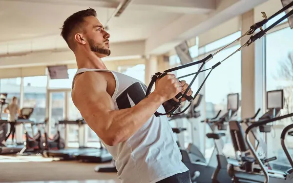 10 ongeschreven regels in de fitness die iedereen kent, maar waar niemand zich aan houdt