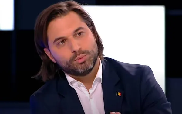 Bommetje onder de competitiehervorming in het profvoetbal: Georges-Louis Bouchez trek ten aanval